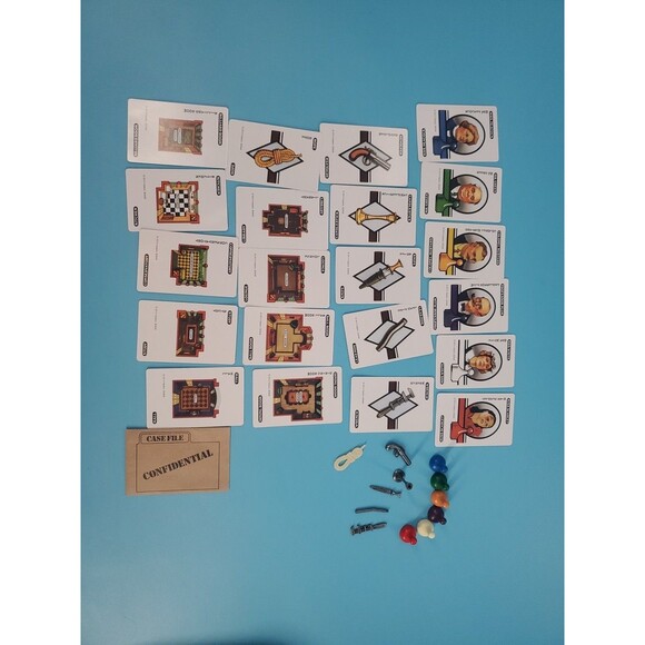 Clue Board Game Replacement Pieces Parker Brothers 1986   Tokens, Cards Weapons - Picture 4 of 9